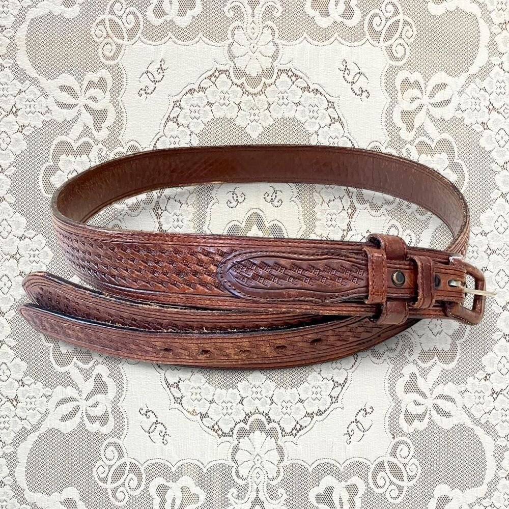 Vogt brown top grain leather handmade in Old Mexico basketweave tapered belt